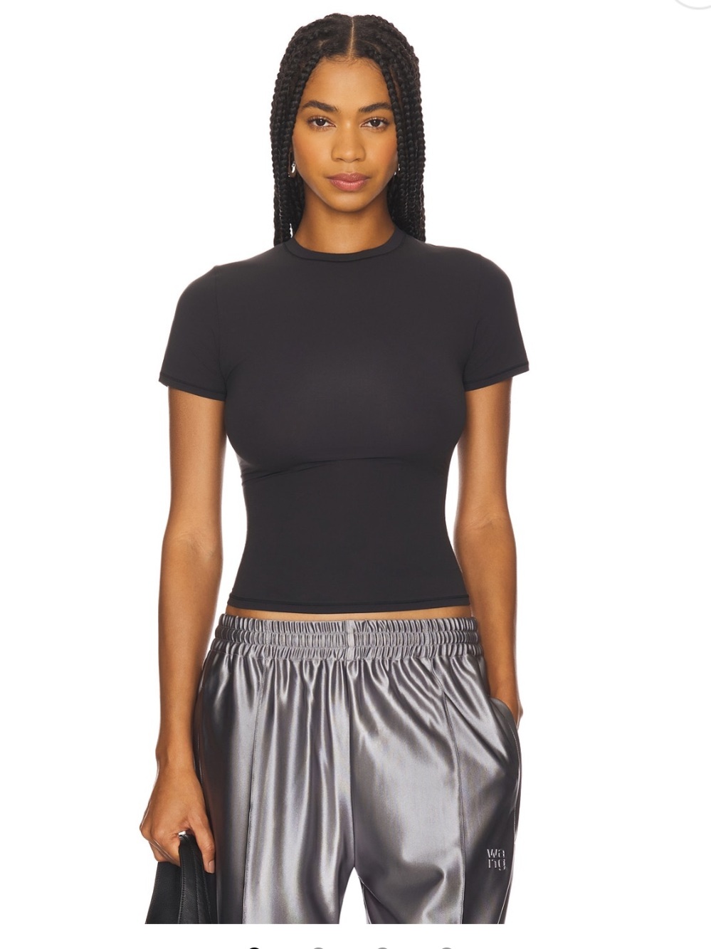 SKIMS fits everybody t shirt